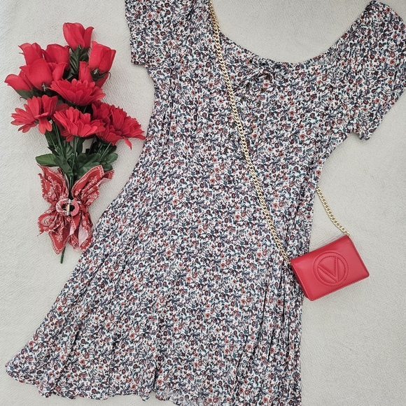 Lot of 5 Floral & Skater Mini Dresses | Size Junior L - Picture 11 of 16